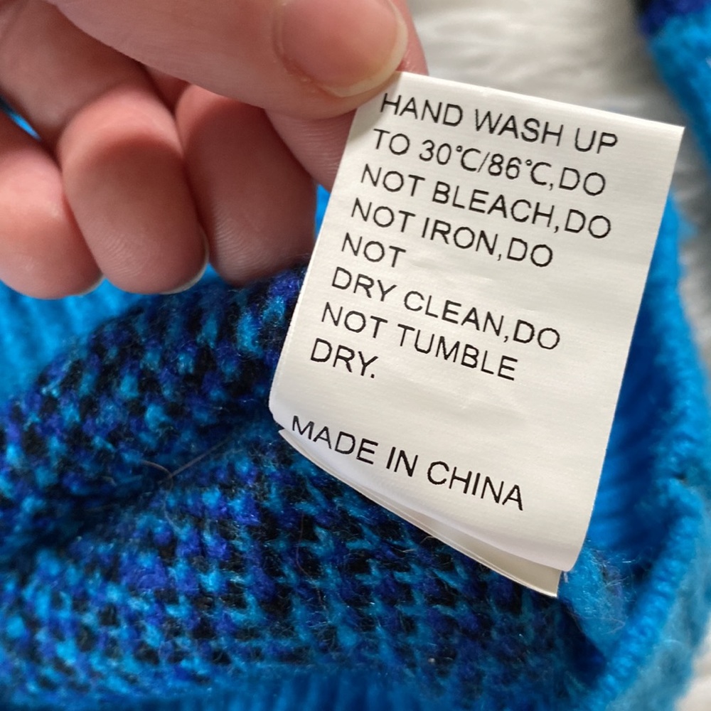 Shein • Soft and Oversized Blue Flame Sweater - Picture 6 of 7